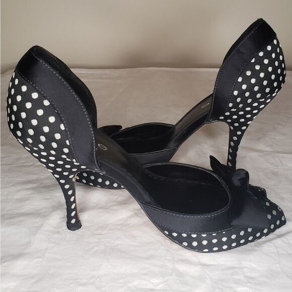 Vintage Bebe polka dot stiletto heels - Picture 4 of 10